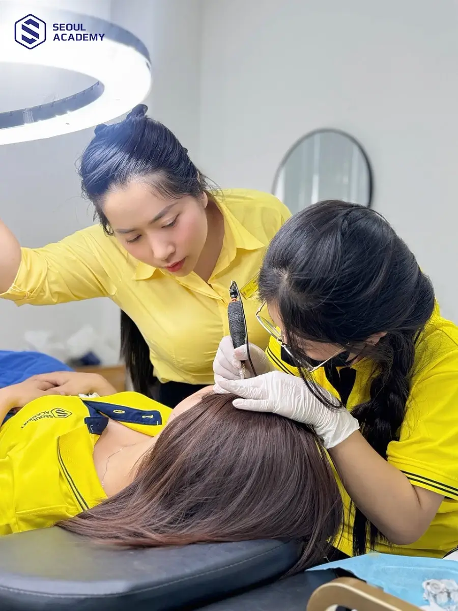 Giảng viên tận tâm kèm 1:1 từng học viên